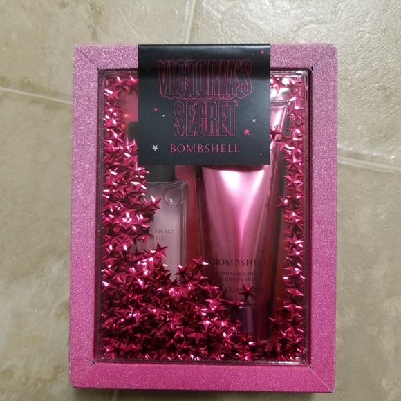 Victoria's Secret Mist & Lotion BOMBSHELL - Picture 1 of 3